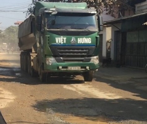 Tan nát vì xe quá khổ, quá tải