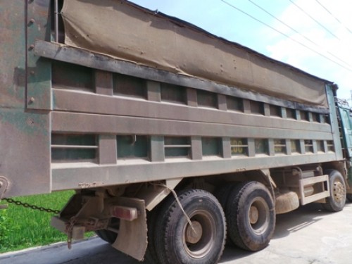 Bộ GTVT yêu cầu đình chỉ các nhà thầu dùng xe quá tải thi công công trình